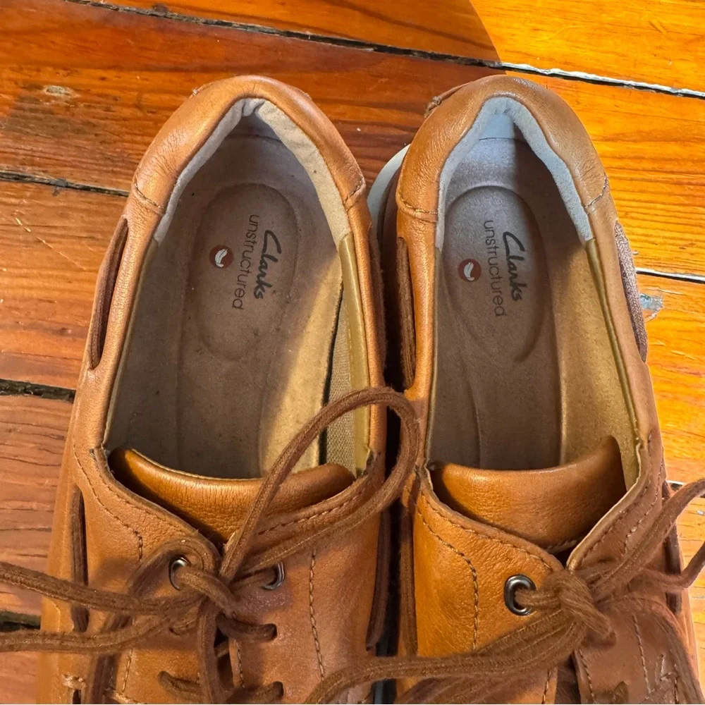 Clarks Mens Un Pilot Lace Up Tan Leather Shoes Very Gently Used Size 9.5